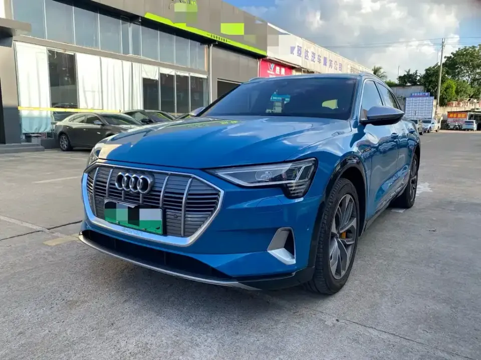 Audi e-tron (Import)