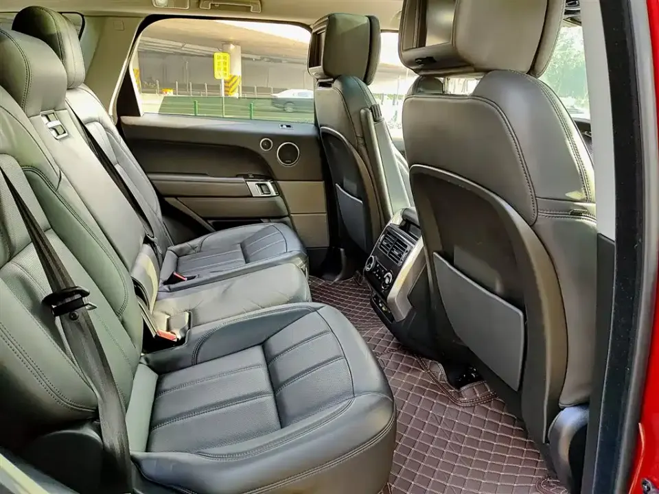 Land Rover Sport