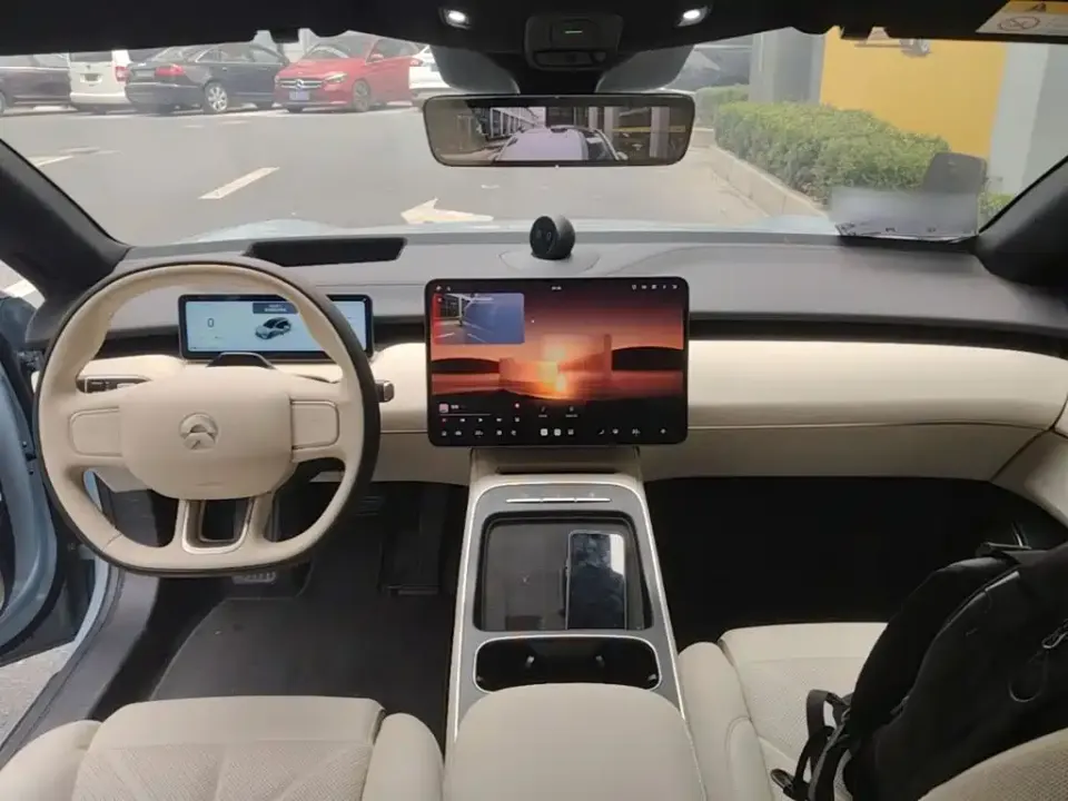 Nio ET5T