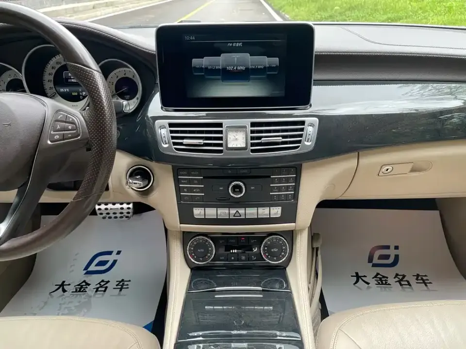 Mercedes-Benz CLS