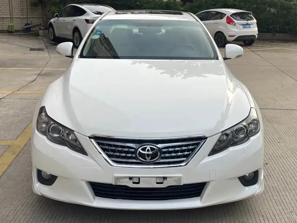 Toyota Reiz