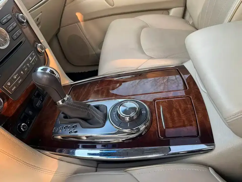 Infiniti QX80