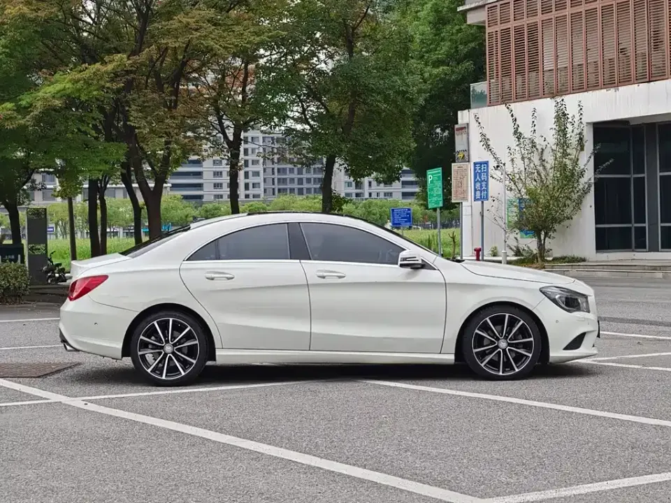 Mercedes-Benz CLA (Import)