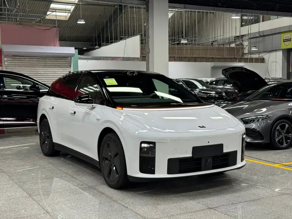 Li Li i6