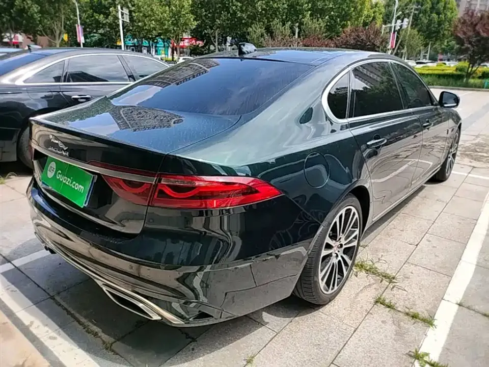 Jaguar XFL