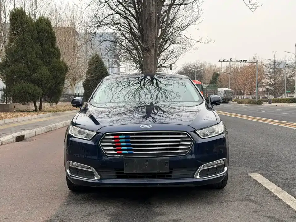 Ford Taurus
