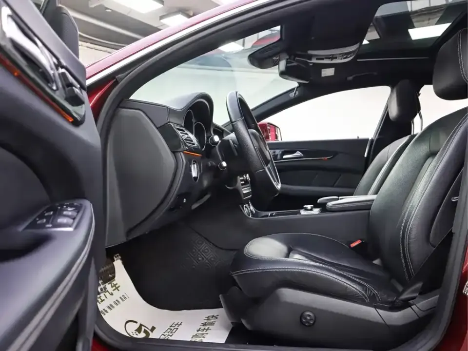 Mercedes-Benz CLS