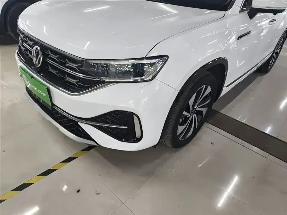 Volkswagen X