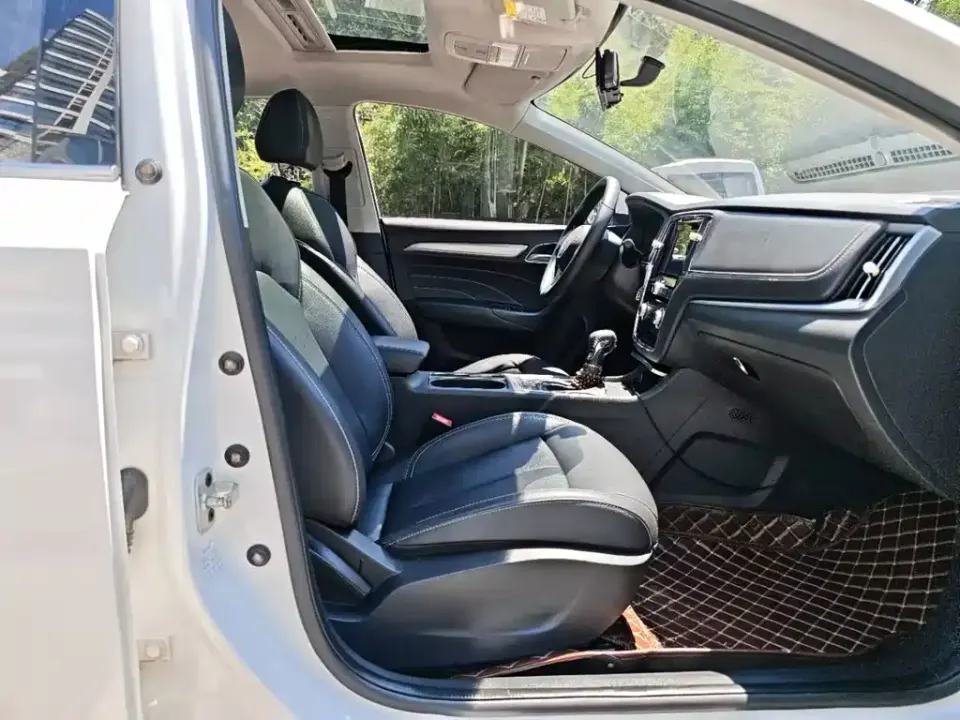 Roewe i6 Classic