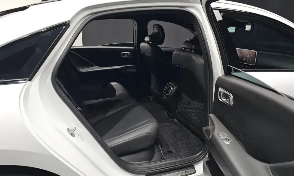 Hyundai Ioniq6