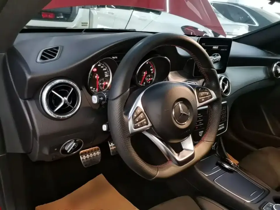 Mercedes-Benz CLA (Import)