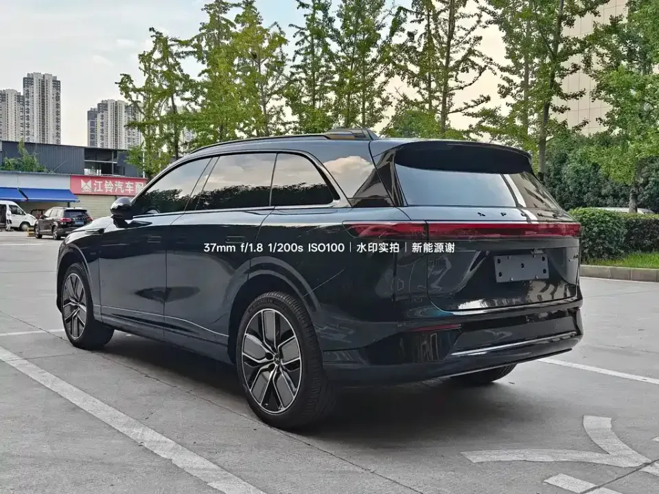 Xpeng G9