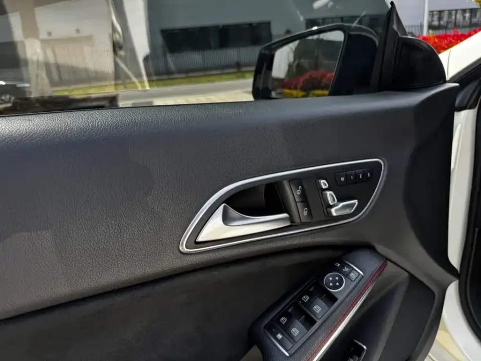 Mercedes-Benz CLA (Import)