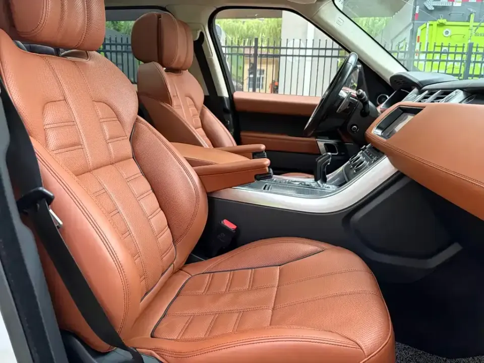 Land Rover Sport