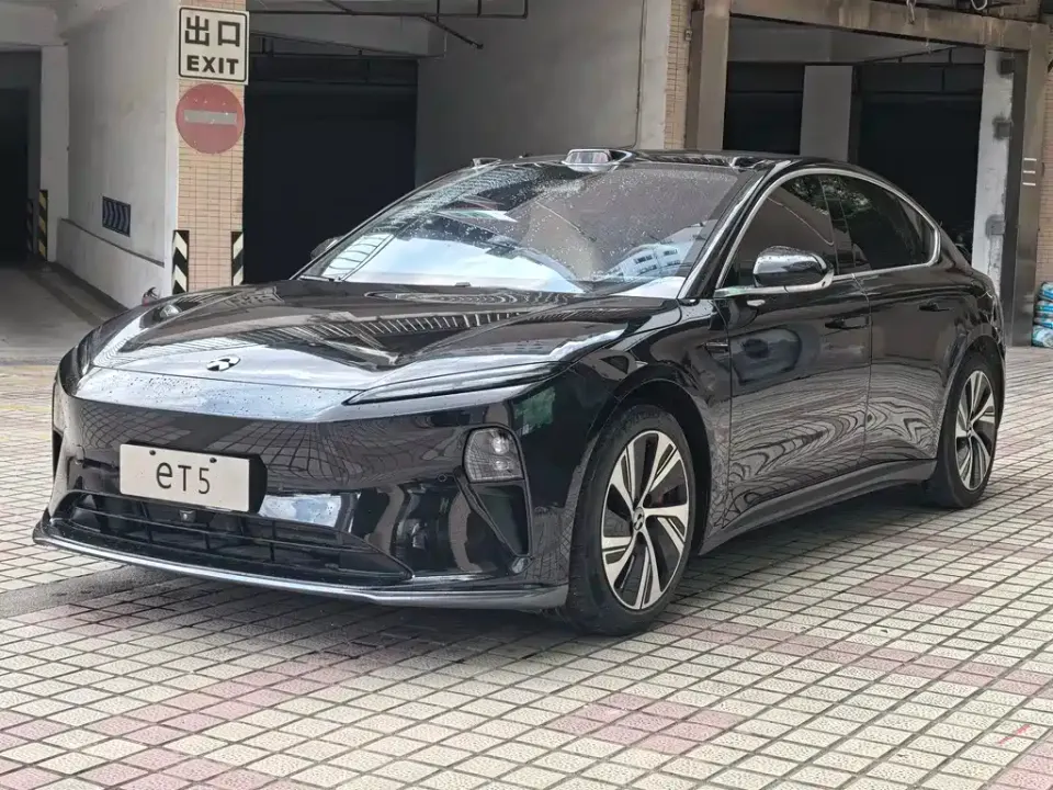 Nio ET5