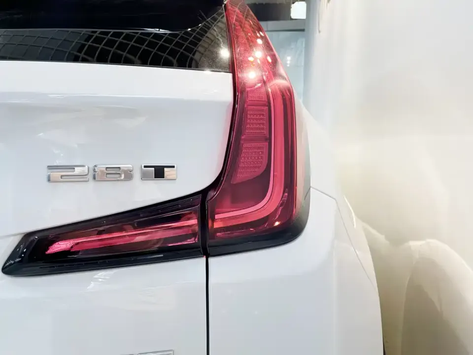 Cadillac XT4