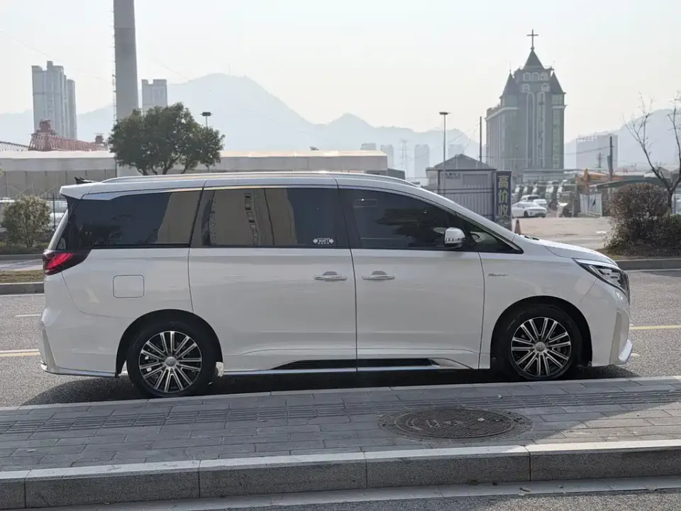 GAC Trumpchi M8