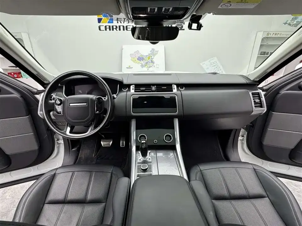 Land Rover Sport