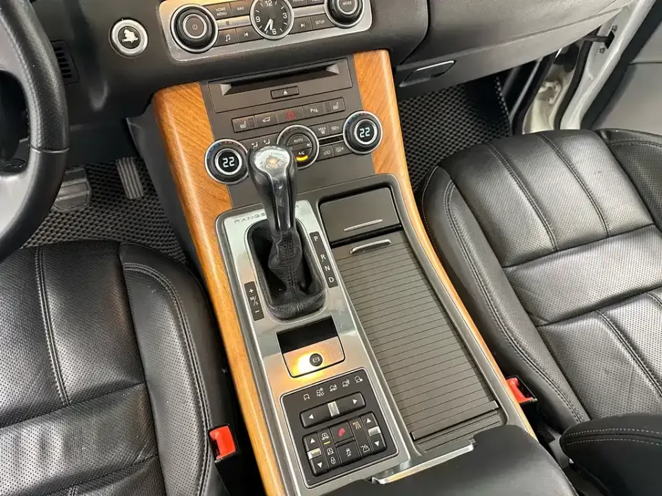 Land Rover Sport