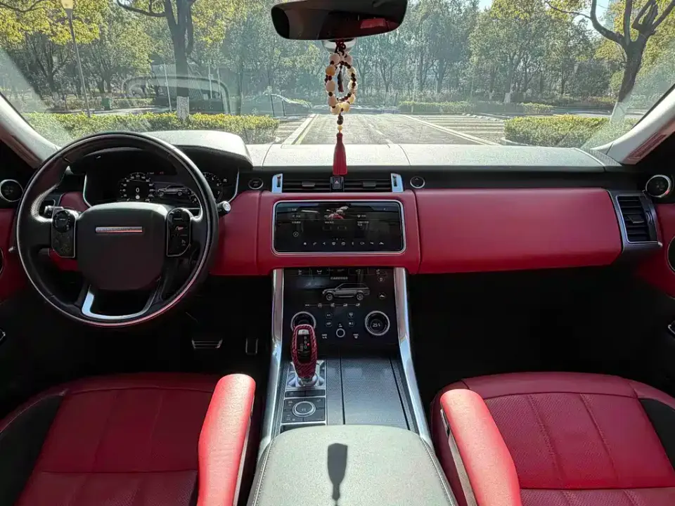 Land Rover Sport