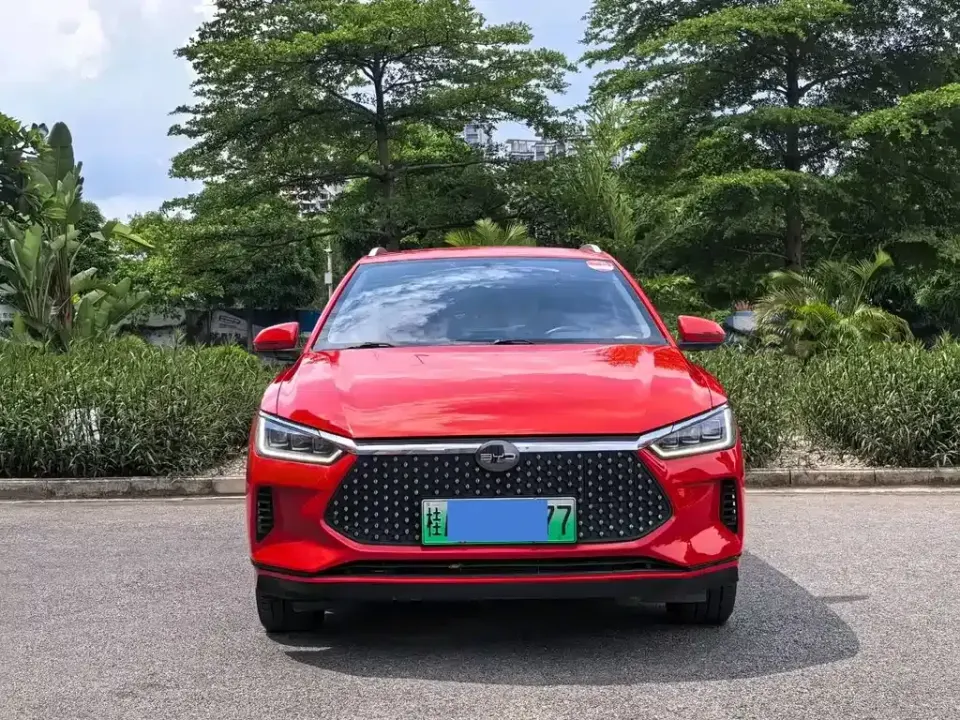 BYD e2