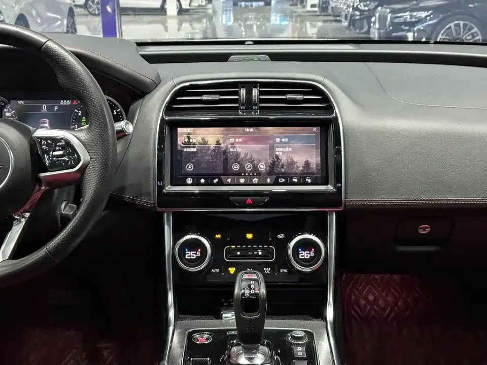 Jaguar XEL