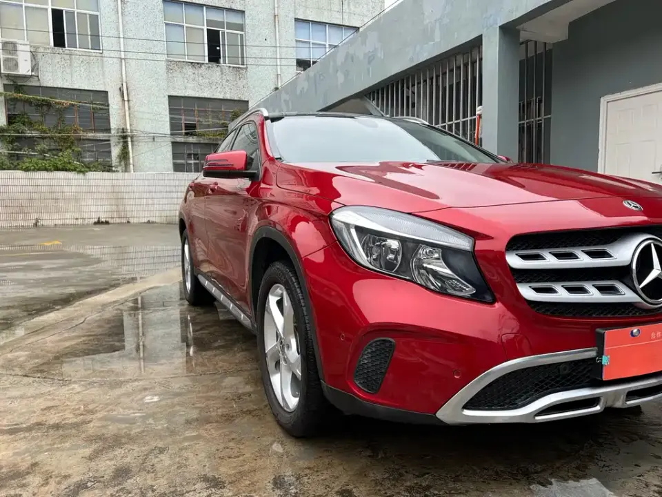 Mercedes-Benz GLA