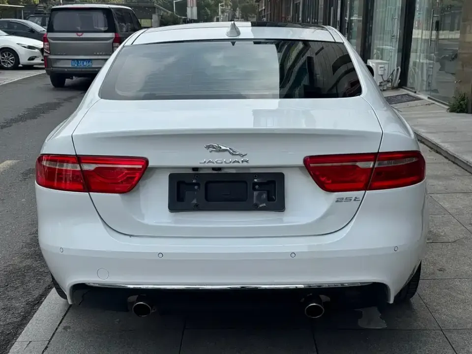 Jaguar XEL