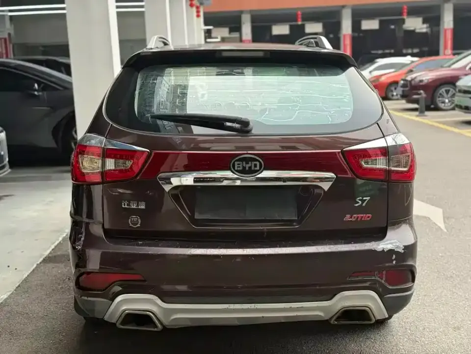 BYD S7
