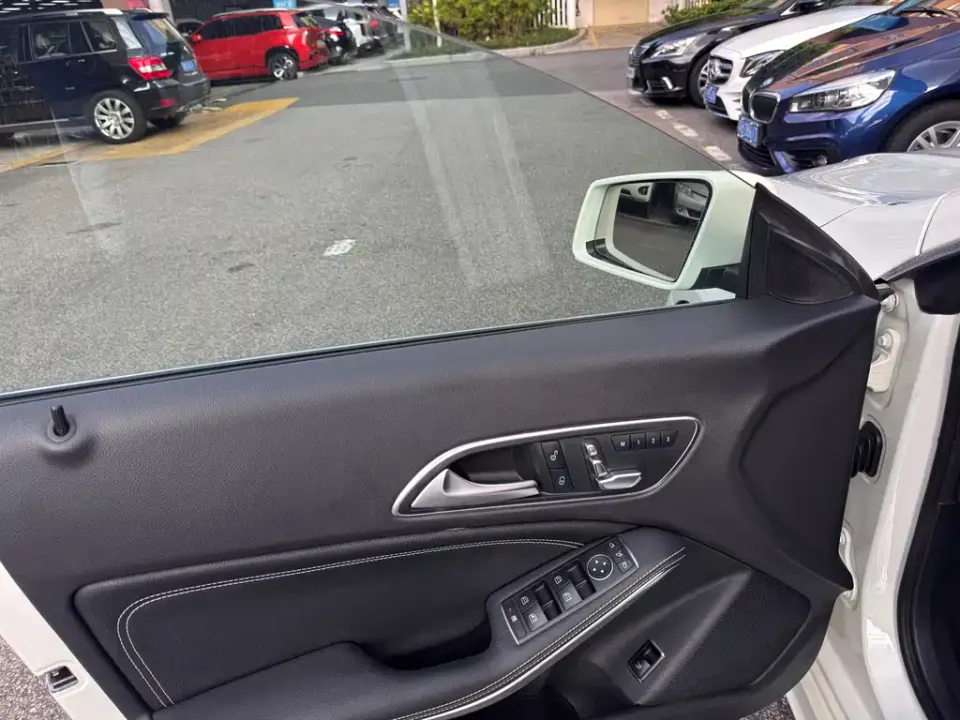 Mercedes-Benz CLA (Import)