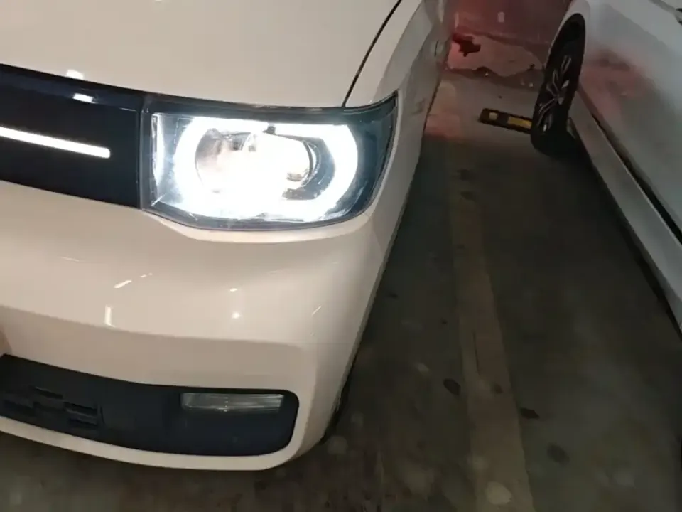 Wuling MINIEV