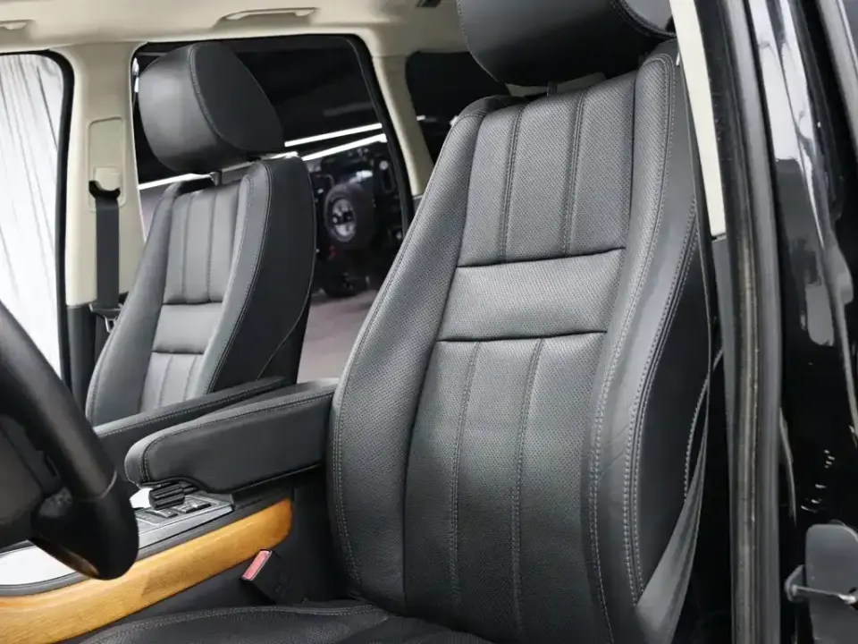 Land Rover Sport