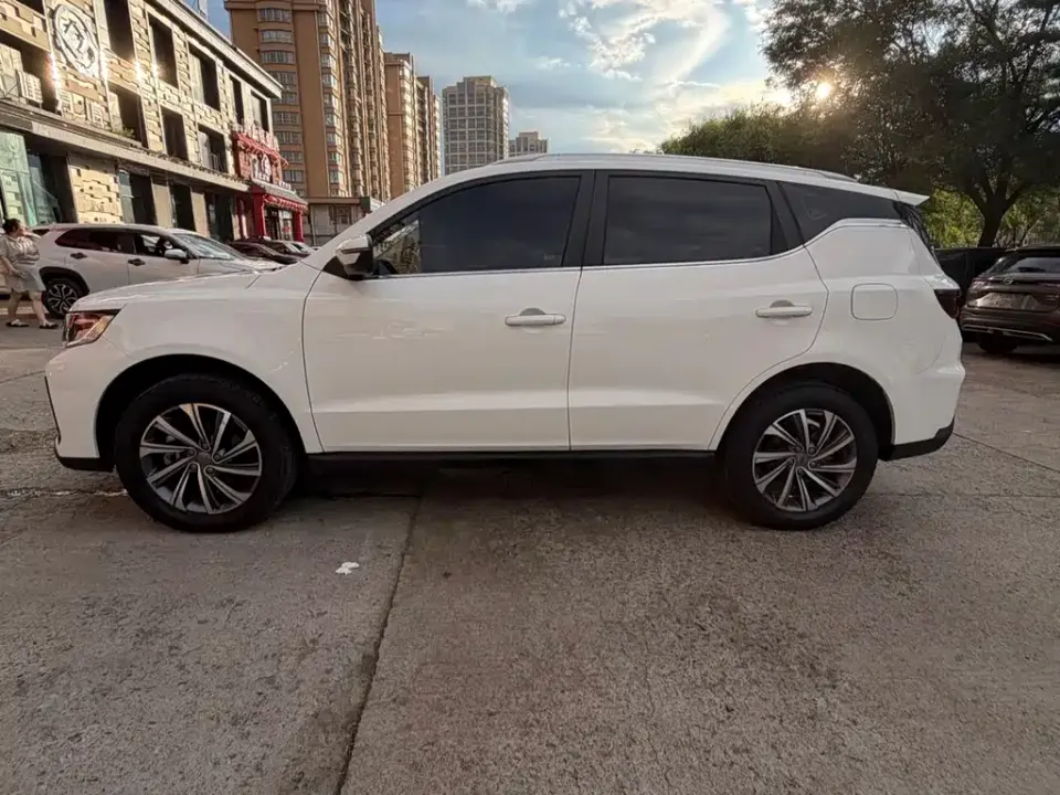 Geely Vision X6