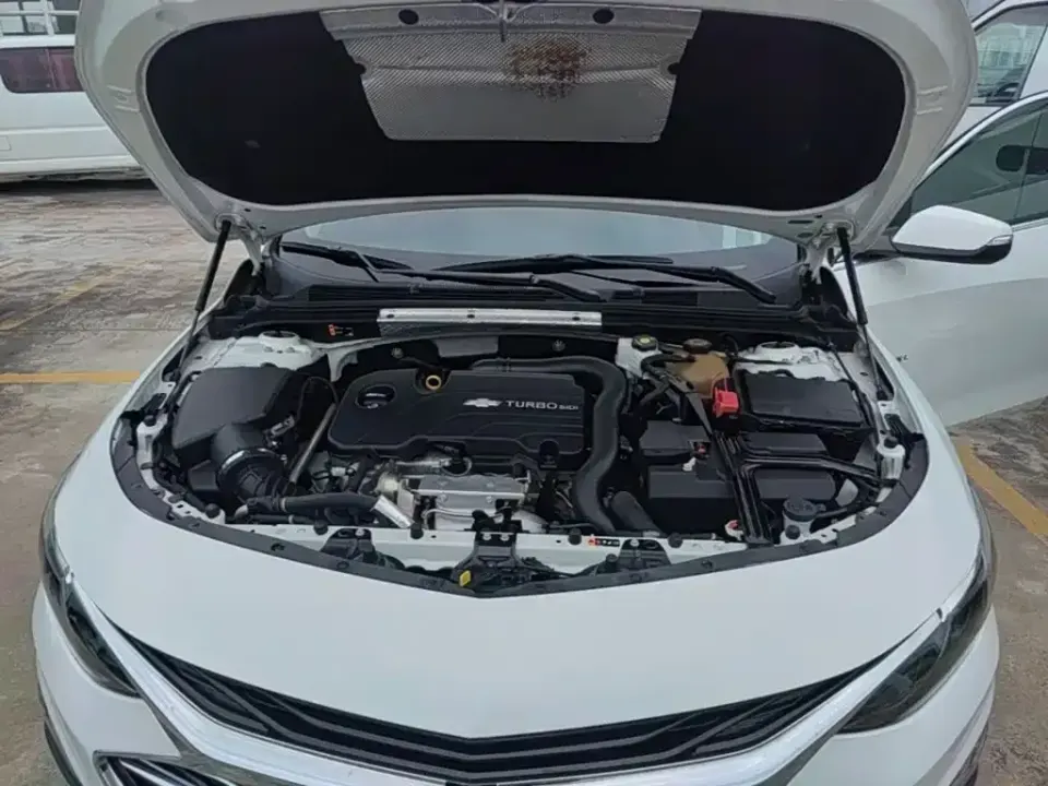 Chevrolet Malibu XL