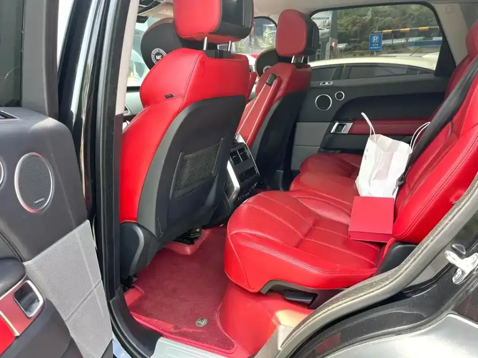 Land Rover Sport