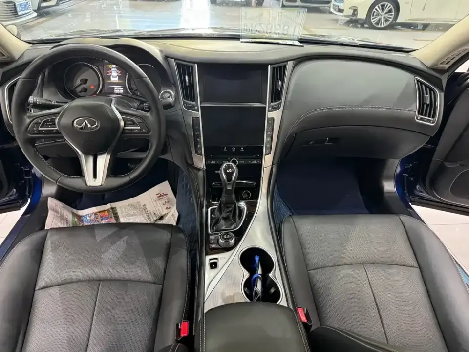 Infiniti Q50L