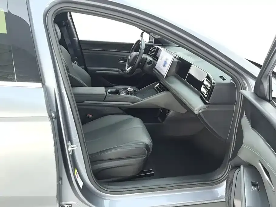 BYD Qin L