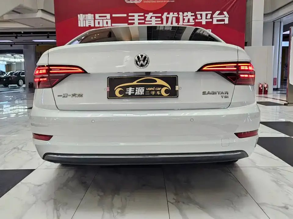 Volkswagen Sagitar