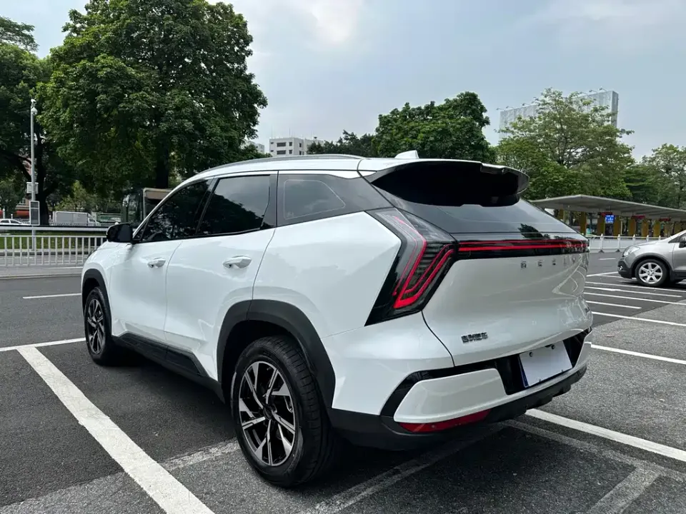 Geely Boyue L
