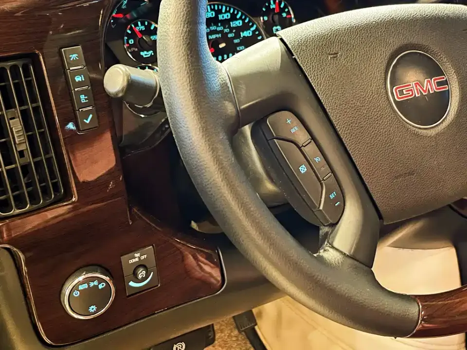 GMC Savana