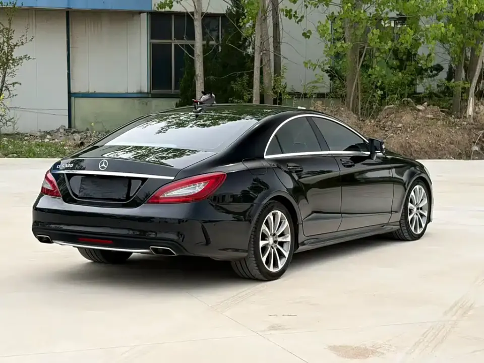 Mercedes-Benz CLS