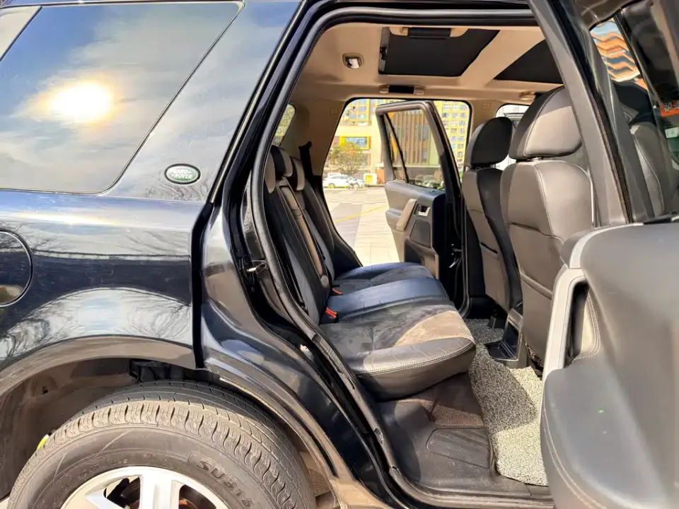 Land Rover Freelander 2