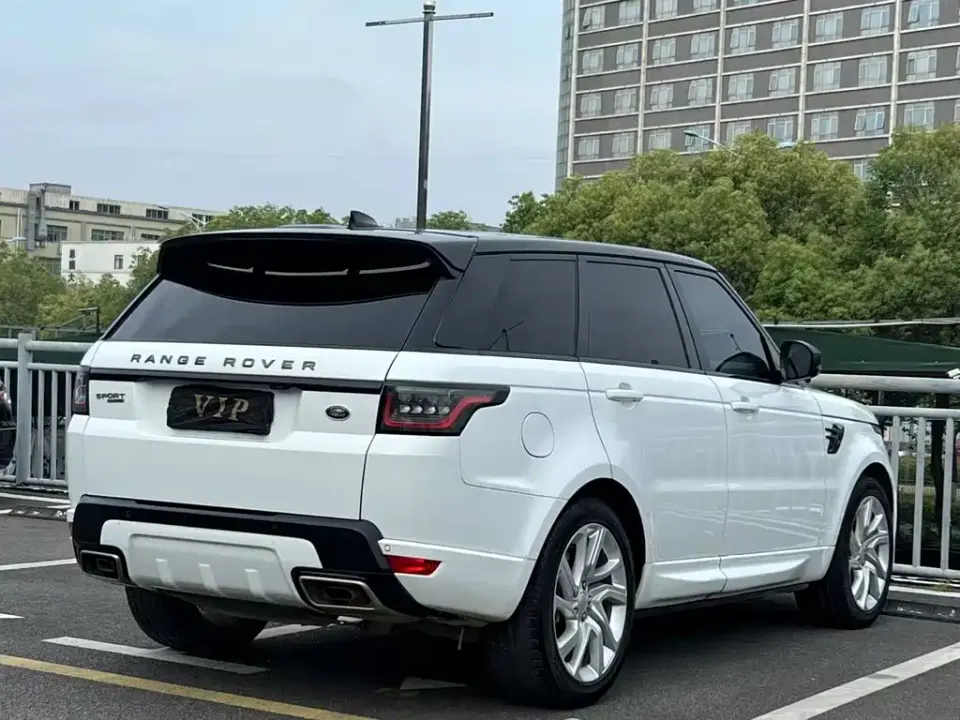 Land Rover Sport