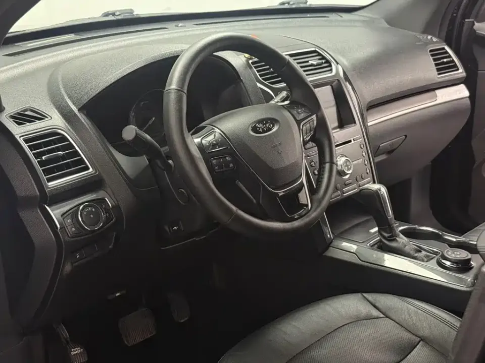 Ford Explorer (Import)