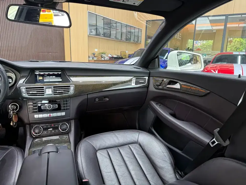 Mercedes-Benz CLS