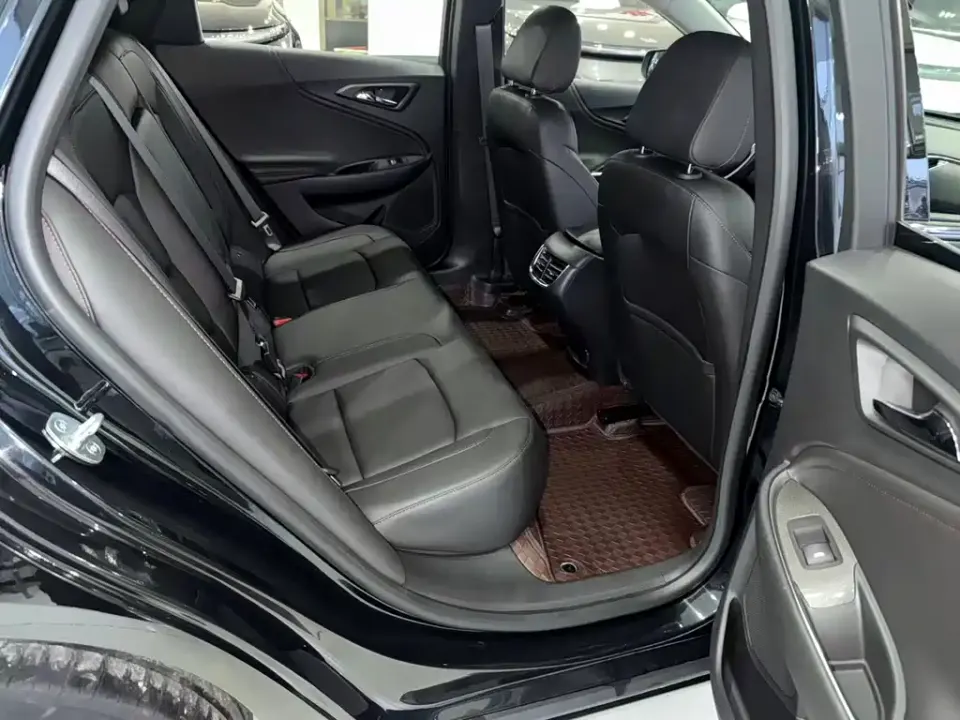 Chevrolet Malibu XL