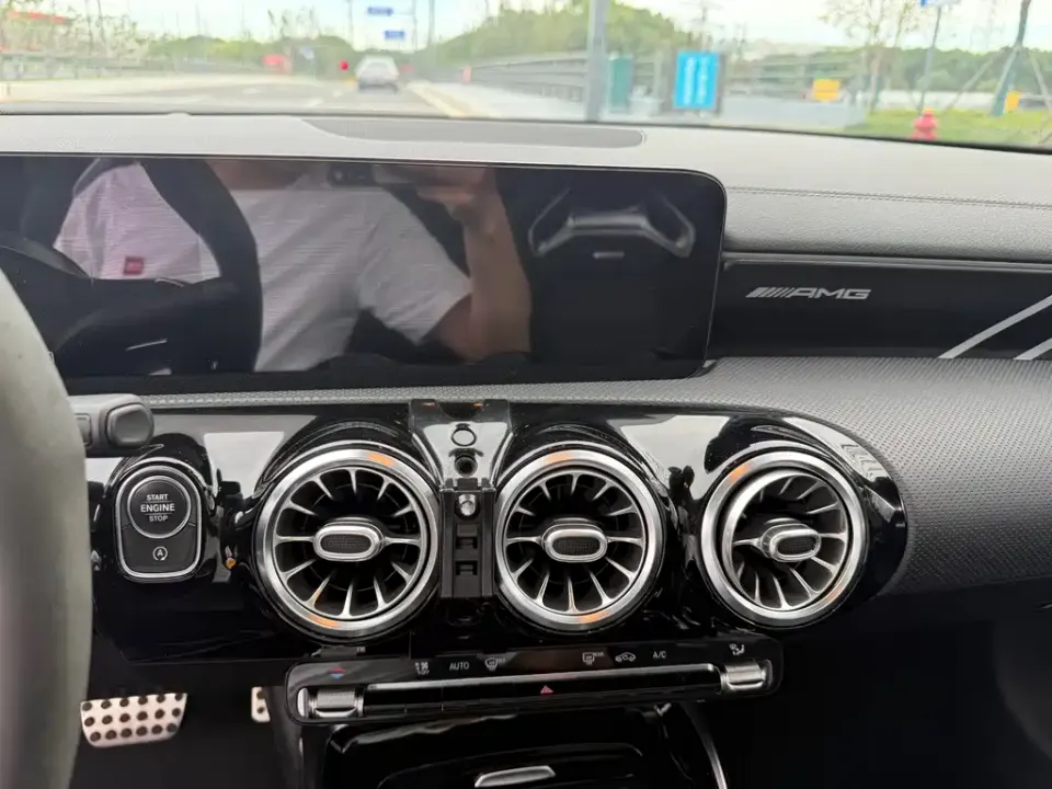 Mercedes-Benz CLA AMG