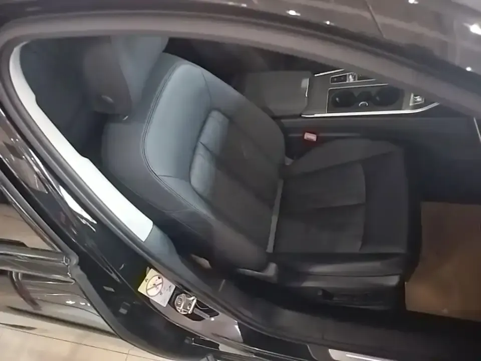 Audi A6 (Import)