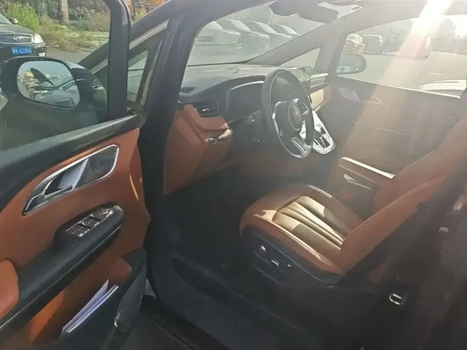 Hongqi Hongqi HQ9 PHEV