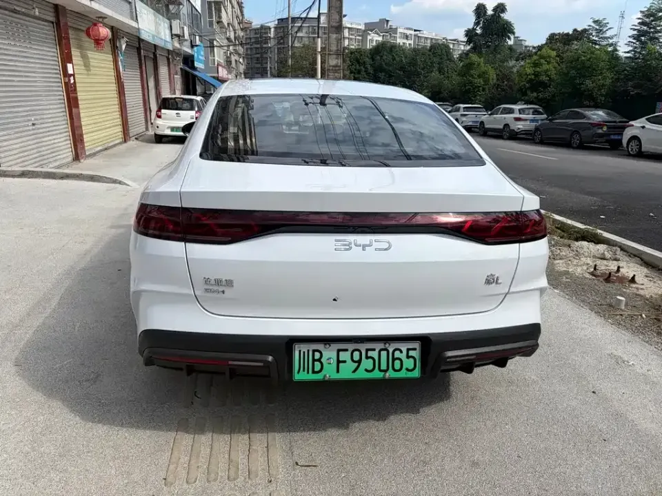 BYD Qin L